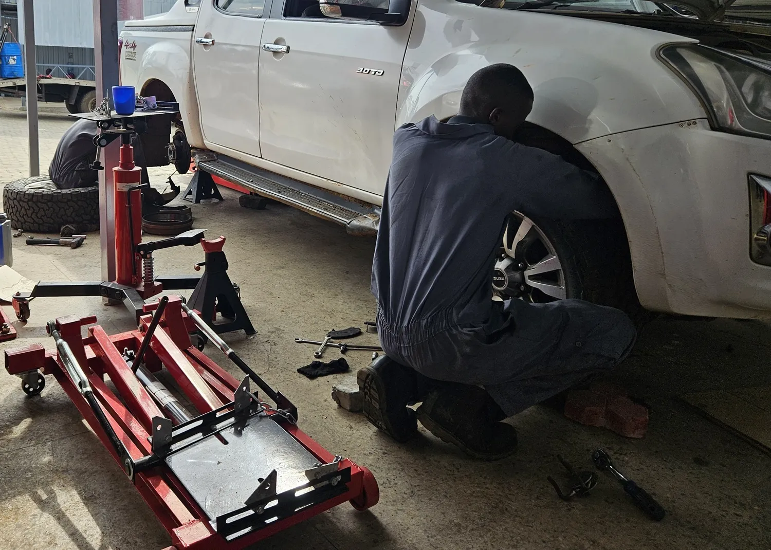 D-Max tyre service
